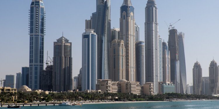 Dubai Marina 101 finds no investors for its hotel apartments after failed auction