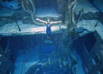 World’s Deepest diving pool in Dubai