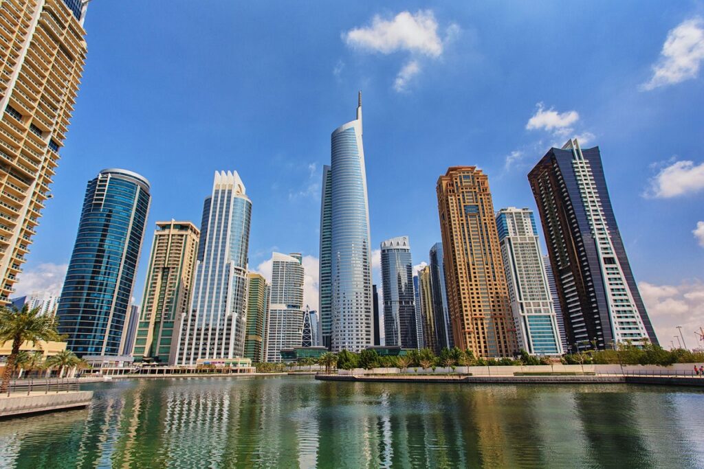 Jumeirah Lake Towers Community Guide