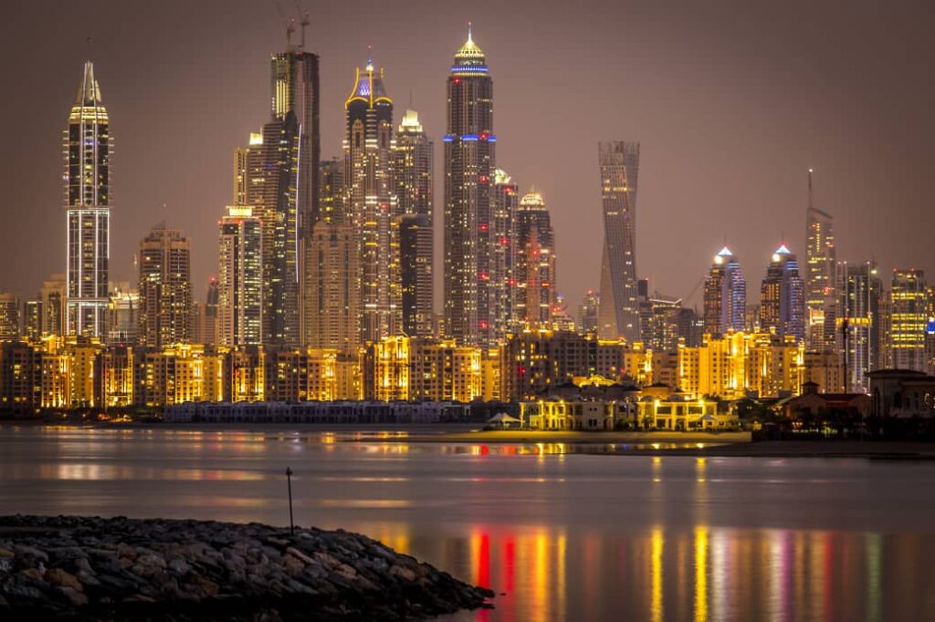 Dubai records thumping AED1.2 billion worth of real estate transactions Wednesday