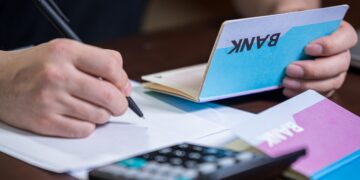 Step by step procedure for opening a bank account in the UAE