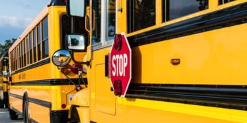 No stopping for school buses is punishable by a fine of Dh1,000 and 10 black points