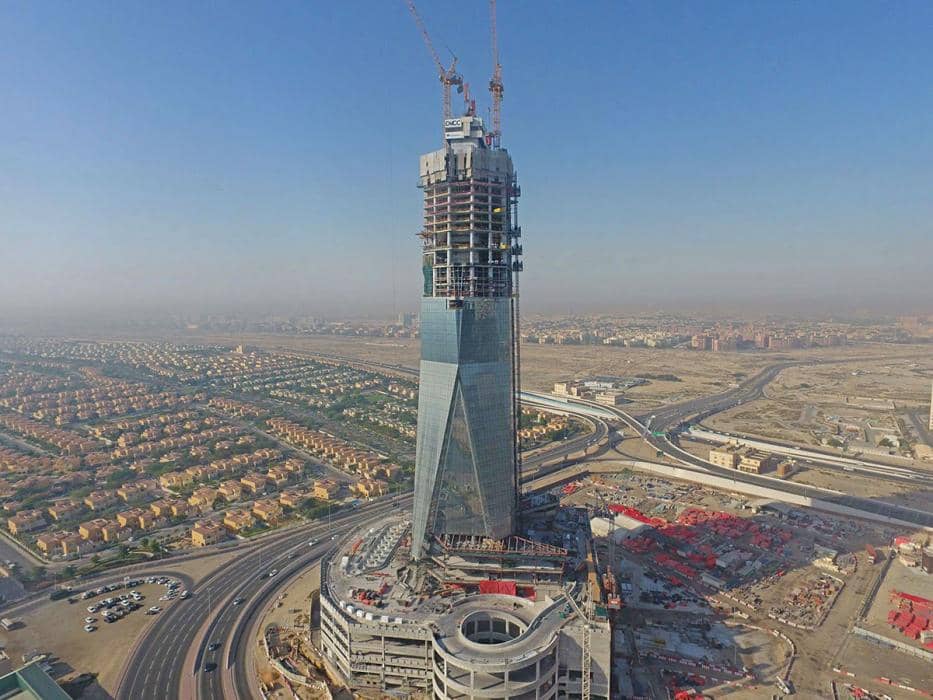 Dubai's upcoming 329-meters high-rise building "Uptown Tower", has reached its highest point