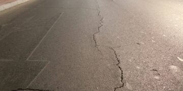 Have you encountered a damaged road sign or crack in the pavement? Use the RTA app to report it