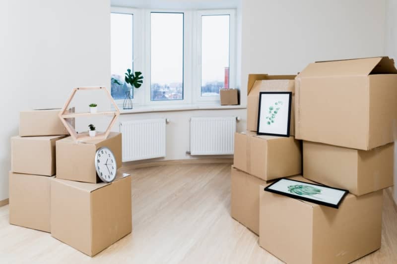 Relocating? The following is a detailed guide on how to select the best movers in the UAE