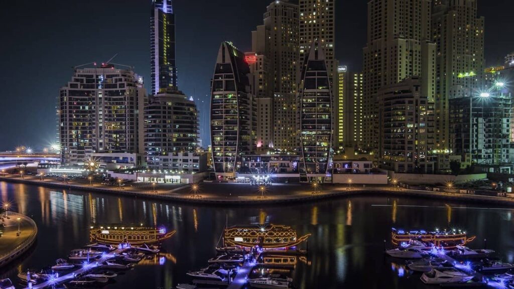 8.2 billion in weeklong real estate transactions in Dubai