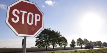 See a stop sign? Read these four rules to avoid a Dh500 fine