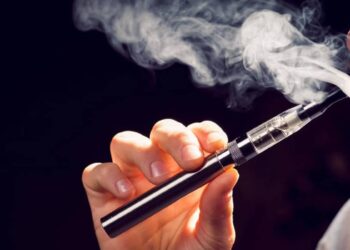 Ministry of Health and Prevention: Smoking e-cigarettes in offices, and closed spaces is not permitted