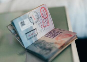 A UAE high school graduate with over a 95 percent grade point average? Learn how to apply for a Golden Visa