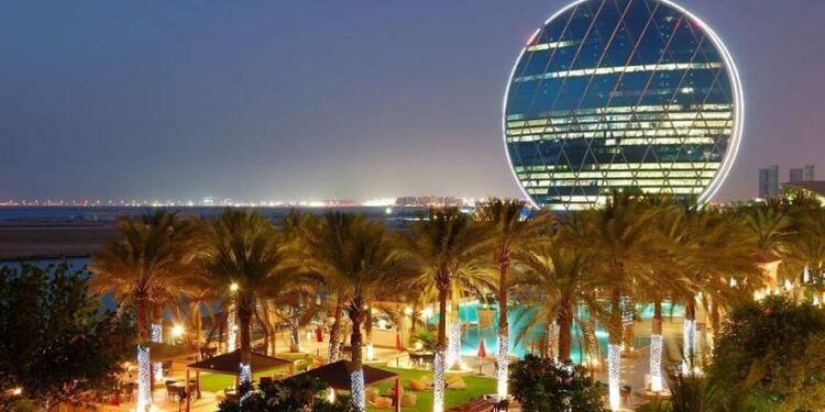 The Aldar Properties acquires two islands and the luxury Nurai Island Resort in Abu Dhabi