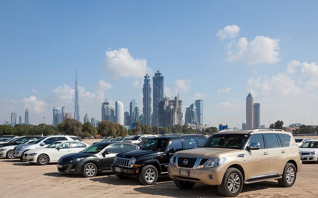 In Dubai, how to use one parking card for multiple cars