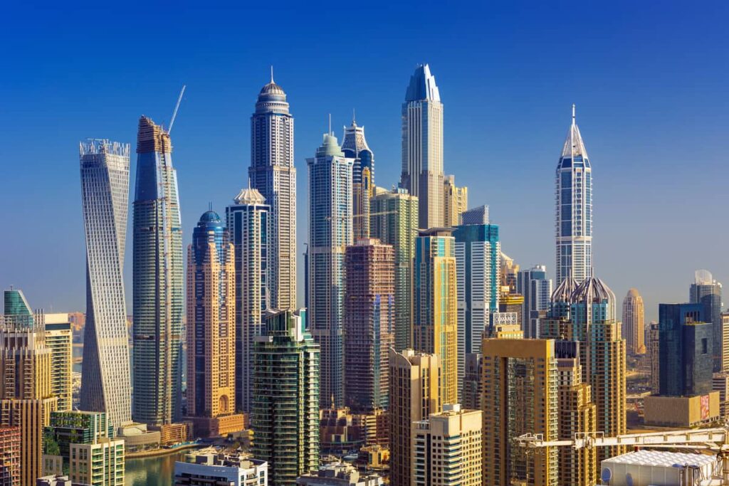 The weekly property deals in Dubai reached AED8.4 billion