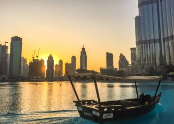 There are six things you can do during an 8 to 15-hour stopover in Dubai