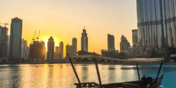 There are six things you can do during an 8 to 15-hour stopover in Dubai