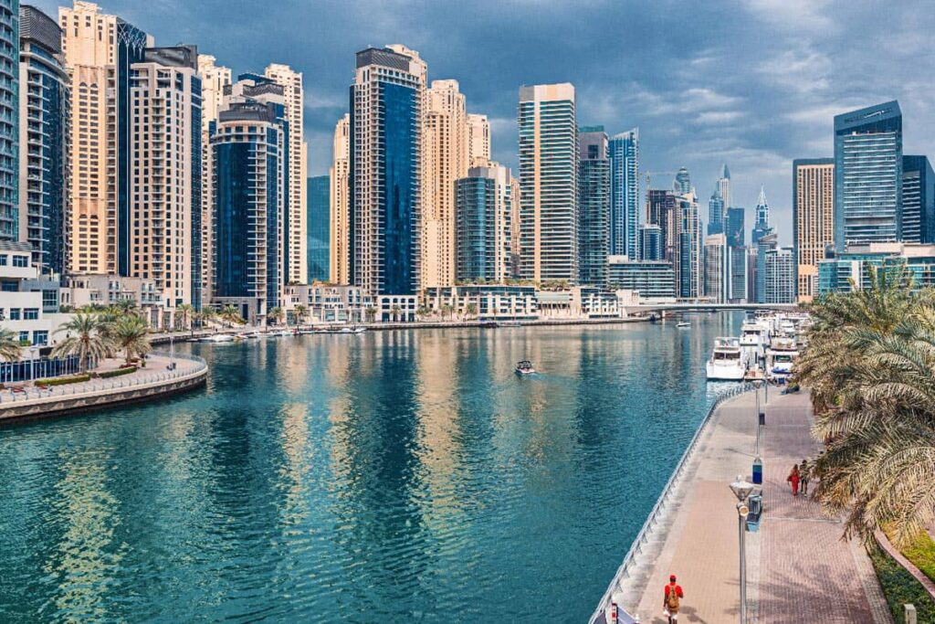 AED1.4 billion worth of real estate transactions were recorded in Dubai on Monday