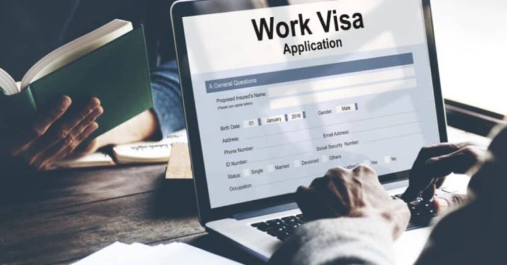 Are you looking for a job in the UAE? How to apply for a jobseeker visa