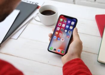 Residents of the UAE must complete government service applications