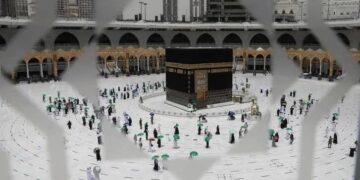 During the Hajj pilgrimage, Saudis can rent out their residential units