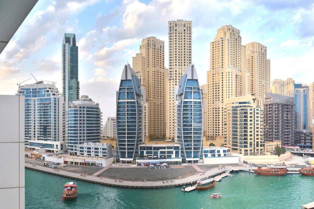 Dubai records over AED1.2 billion in realty transactions on Tuesday