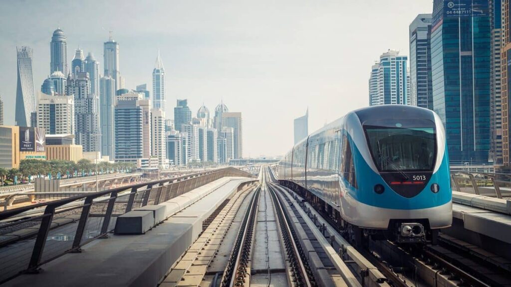 Using public transportation in Dubai, you can reach these five tourist destinations