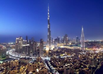 Dubai records over AED2 billion in realty transactions on Tuesday