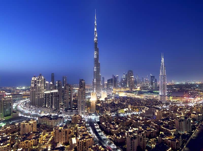 Dubai records over AED2 billion in realty transactions on Tuesday