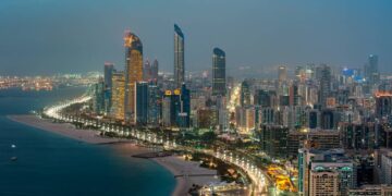 Discover Abu Dhabi with these 7 free walkings self-guided audio tours