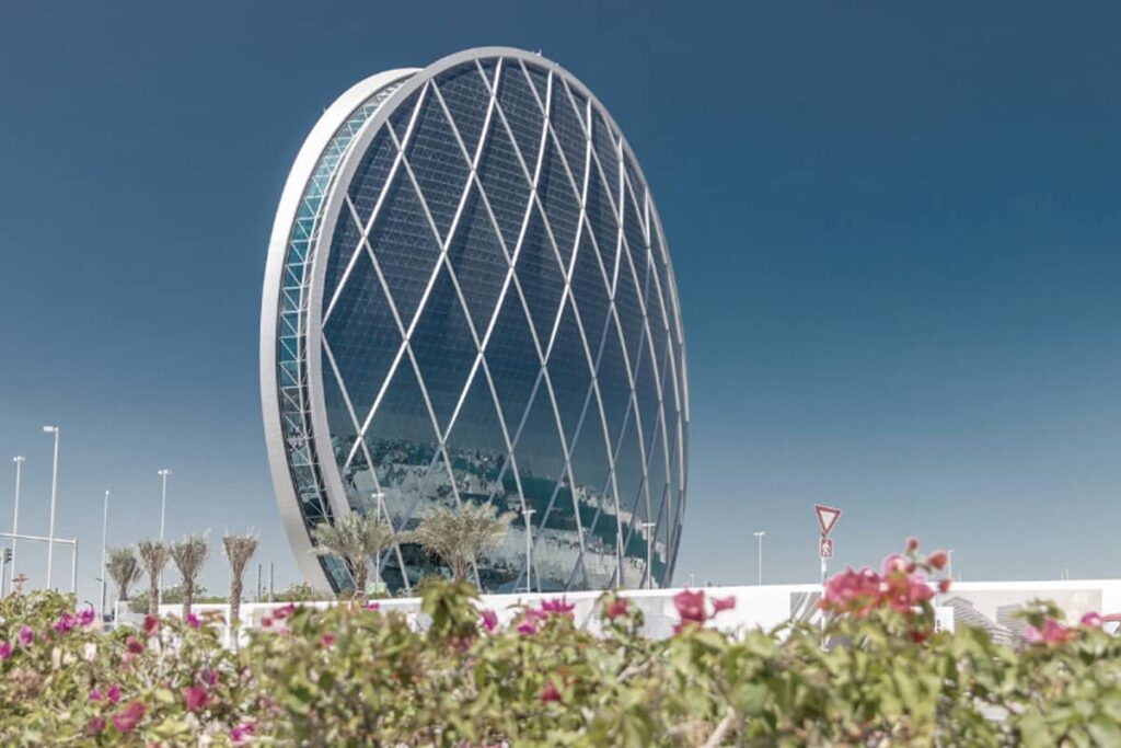 Aldar acquires Al Fahid Island in Abu Dhabi and plans a new project on it