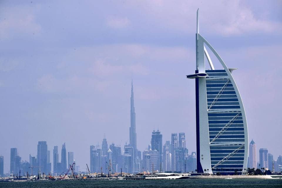 Dubai records over AED2.8 billion in realty transactions on Tuesday