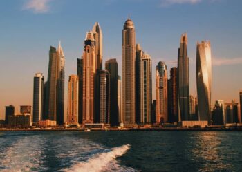 Dubai records over AED2 billion in realty transactions on Thursday
