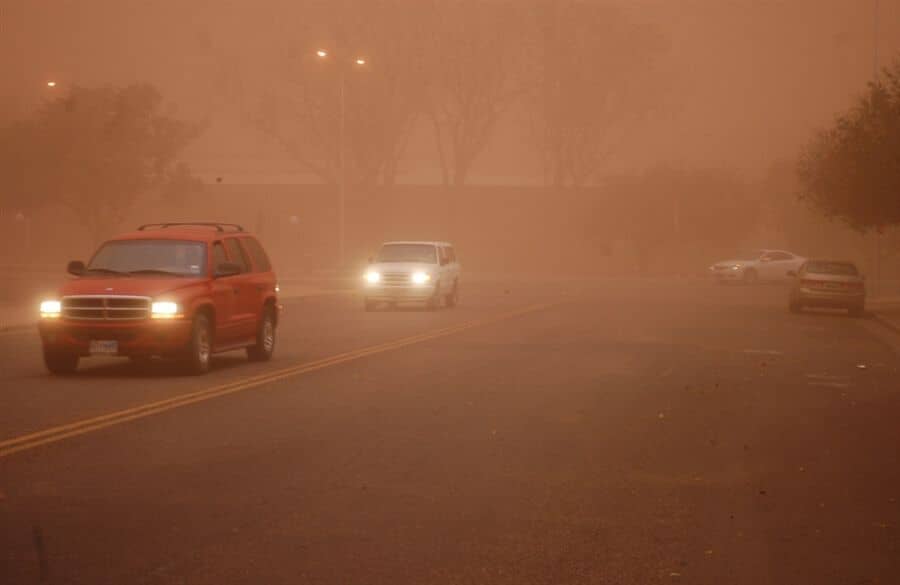 Dubai: 5 rules for driving in dusty conditions and sandstorms