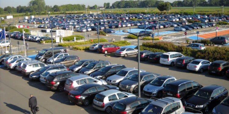 UAE: Going on a short vacation? What will it cost you to park at the airport?