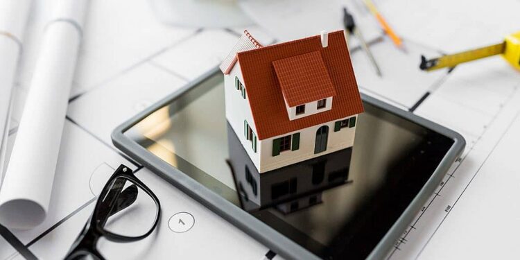 Do you see any advertisements for flats or villas to lease in Dubai? Look for this QR code