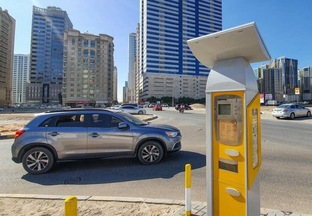 Abu Dhabi, Dubai, Sharjah, and Ajman: How to pay public parking fines online