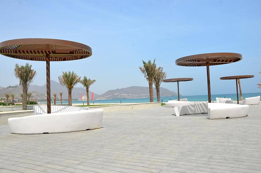 Explore Khorfakkan Corniche