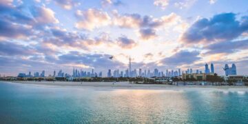 Dubai records over AED2.2 billion in realty transactions on Monday