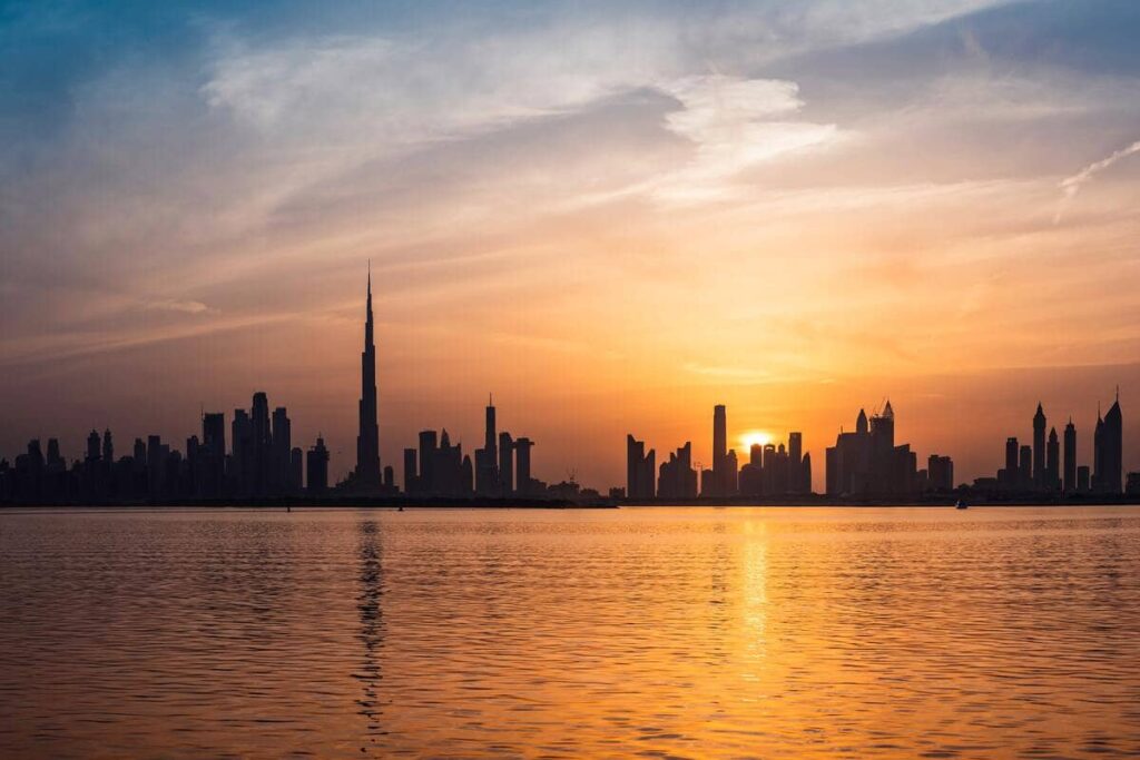 Dubai records over AED2 billion in realty transactions on Wednesday