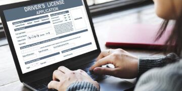 Dubai driving license renewal options - everything you need to know