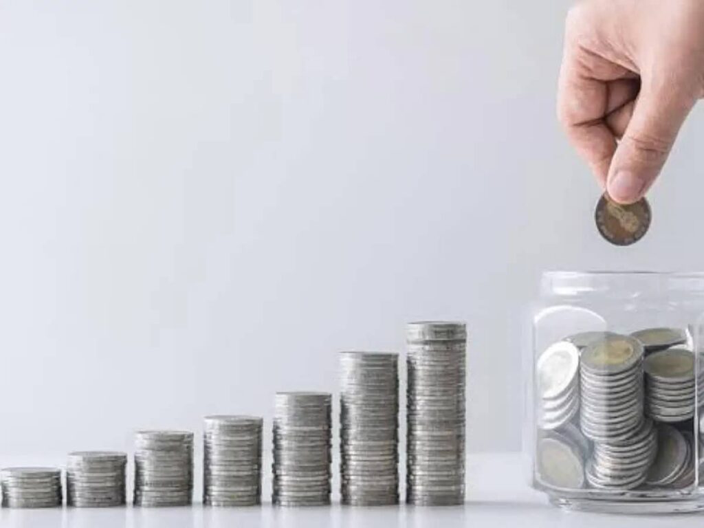 What is the impact of the new end-of-service benefits scheme in the UAE?