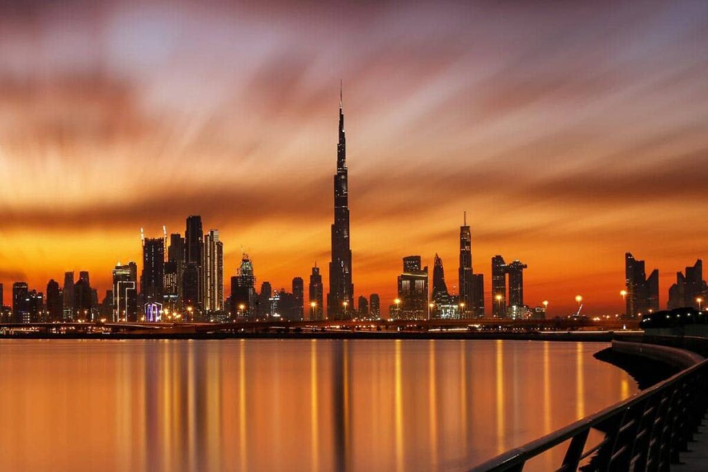 Dubai records over AED2.1 billion in realty transactions on Monday
