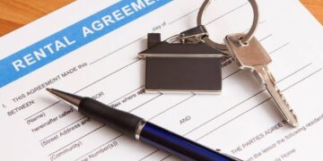Do tenants in Dubai have to pay service charges and RERA registration fees?