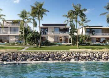 Property frenzy in Dubai sees buyers lining up for million-dollar properties