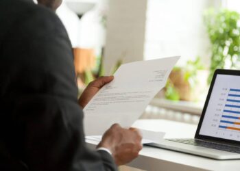 Instantly and for free, get your UAE Job Experience Certificate!