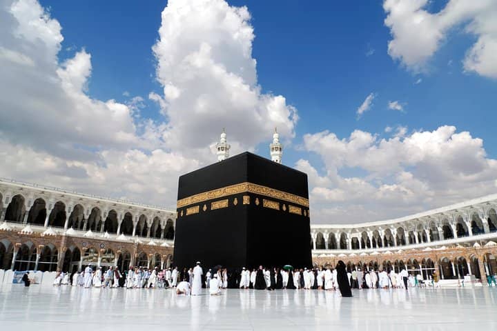 Umrah from UAE this Ramadan? You should know these 3 crucial things before you travel!