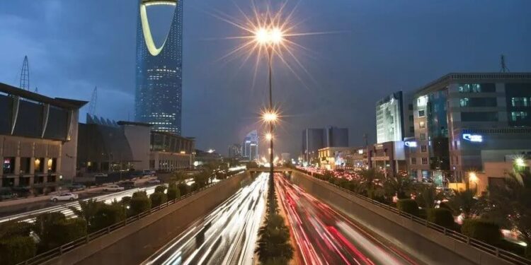 Saudi government signs $22.66mln deal with Al Modawat
