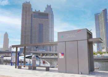 Skip the traffic in Dubai! To get to key locations in Business Bay, water taxis are affordable