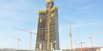 Saudi Construction Company reinitiates progress on 1,000-meter skyscraper: the world’s tallest tower set for completion in 2028