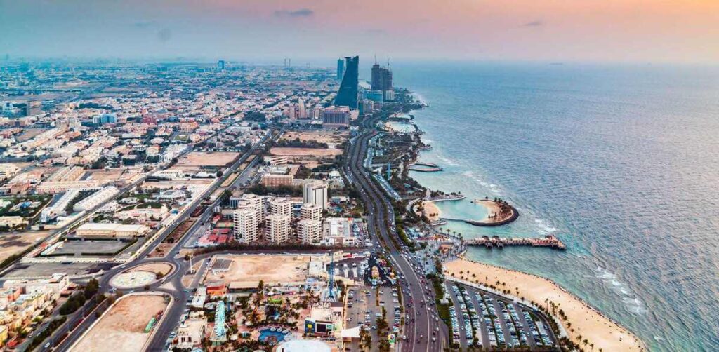 On the North Obhur waterfront, the Jeddah Mayoralty reclaims 18 government properties