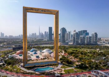 Dubai frame