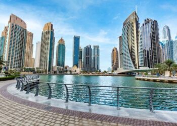 Dubai Marina walk
